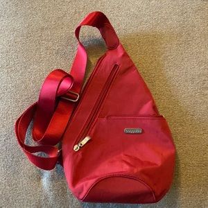 Baggallini sling bag